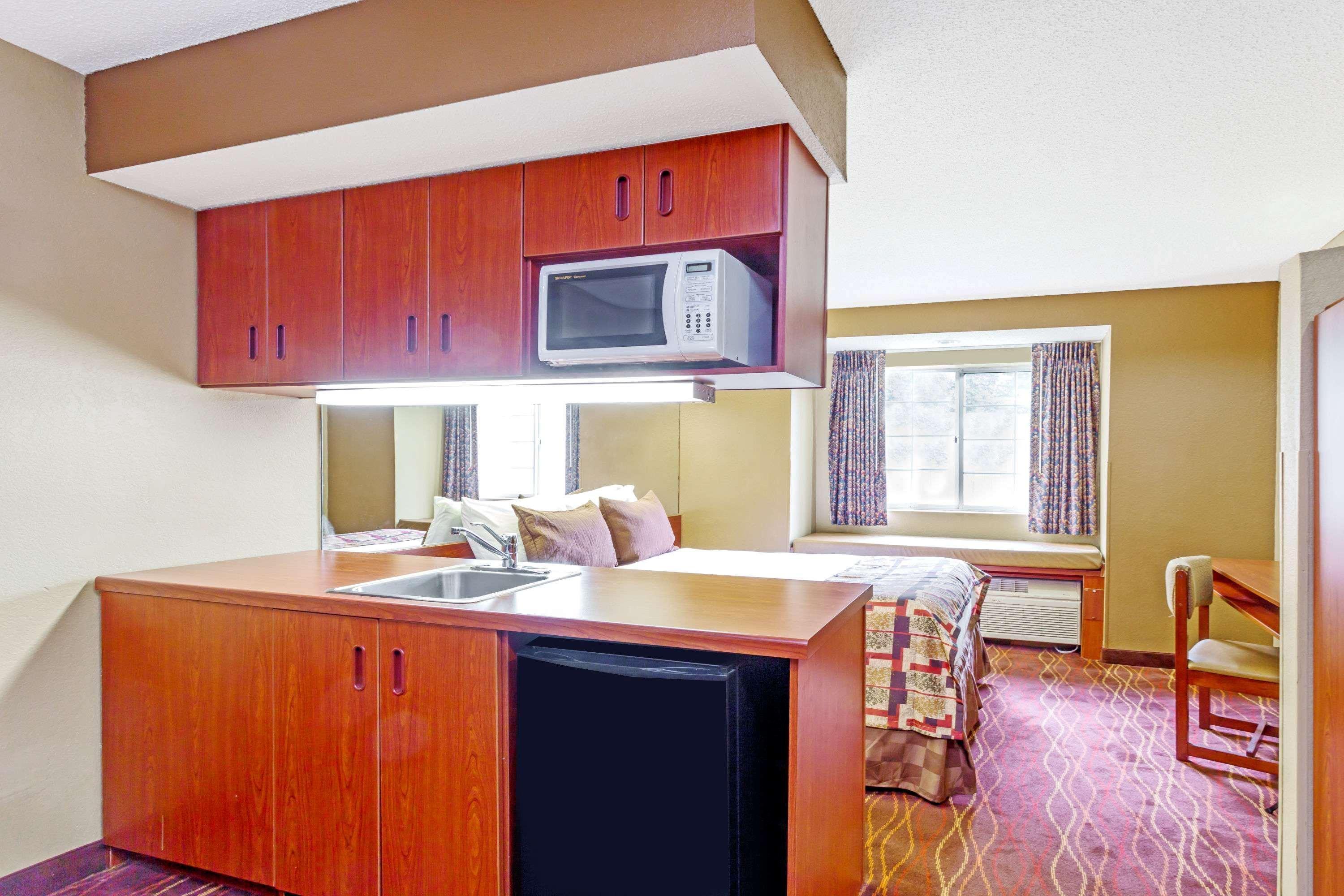 Microtel & By Wyndham Norcross