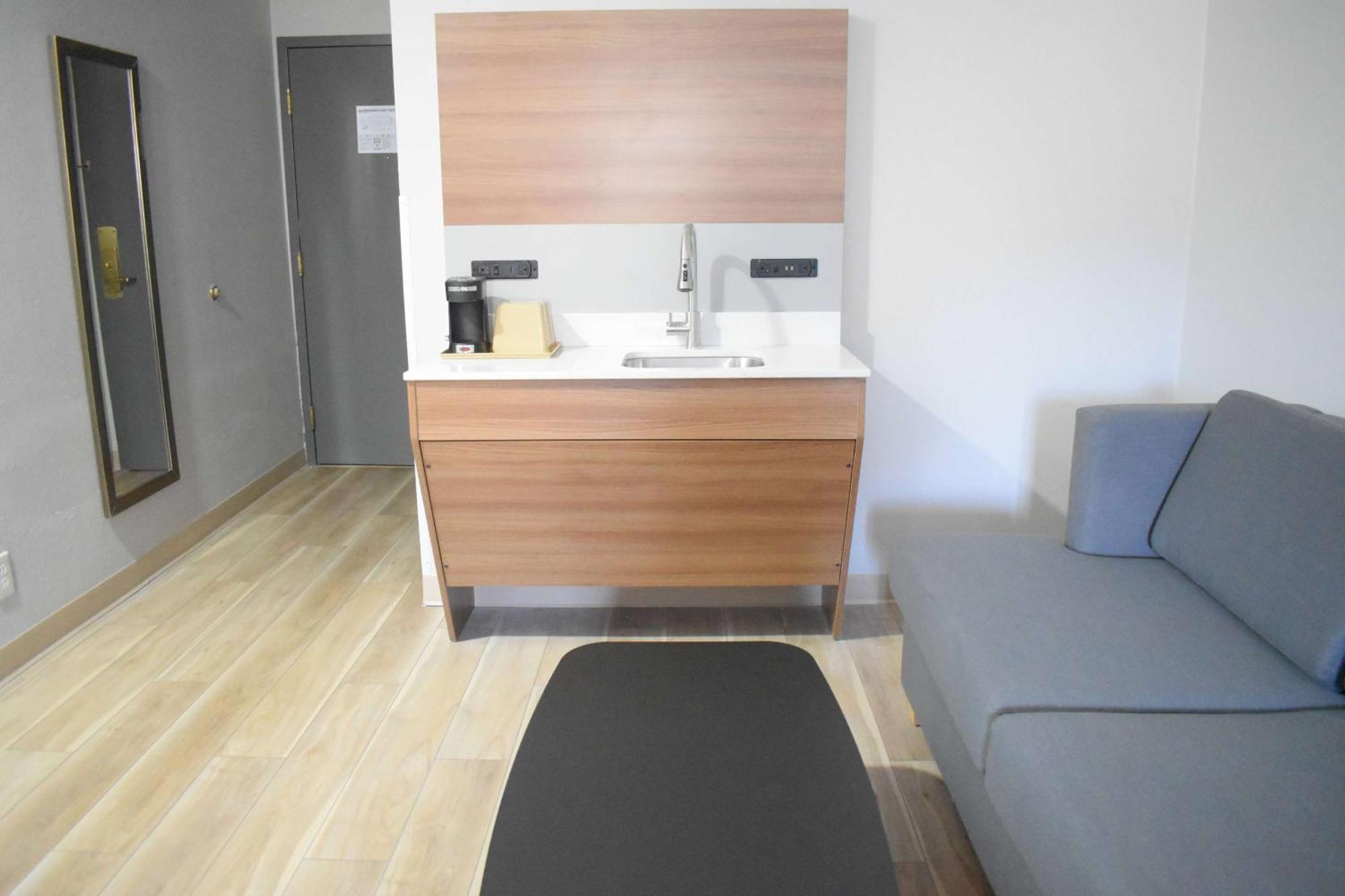 Hotel Microtel & By Wyndham