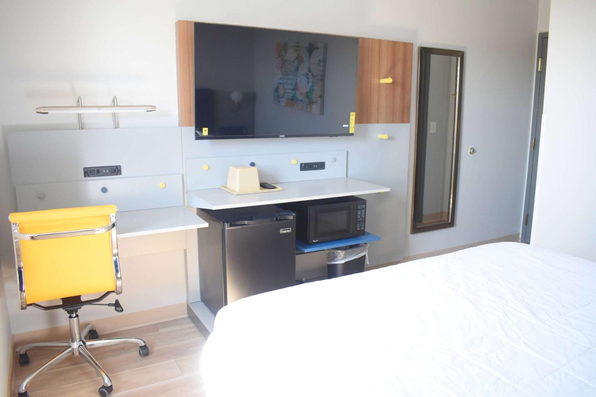 Microtel & By Wyndham Hotel Norcross