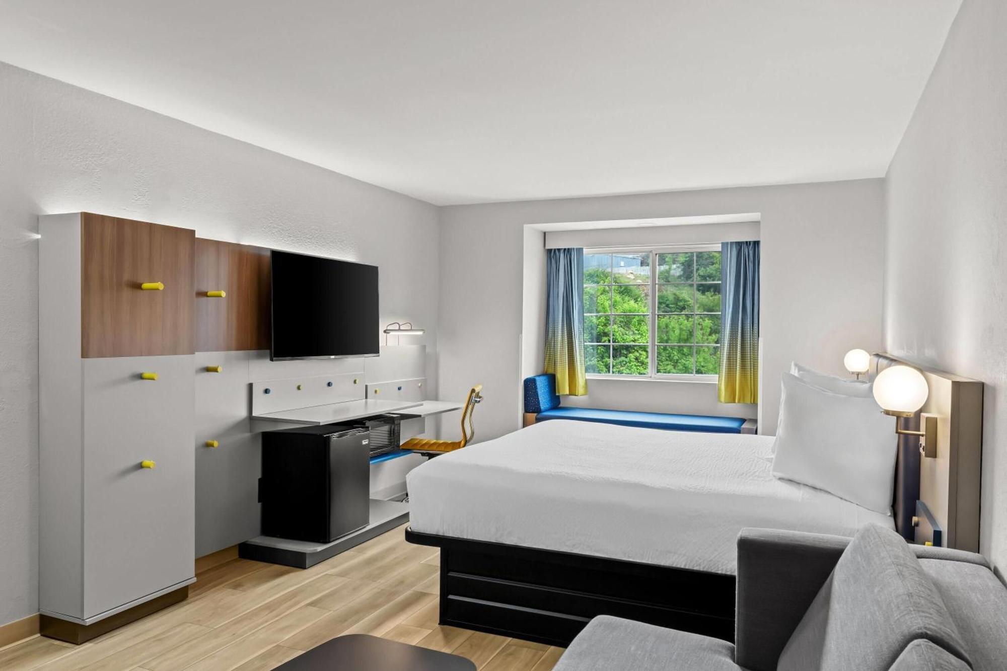 Microtel & By Wyndham Norcross