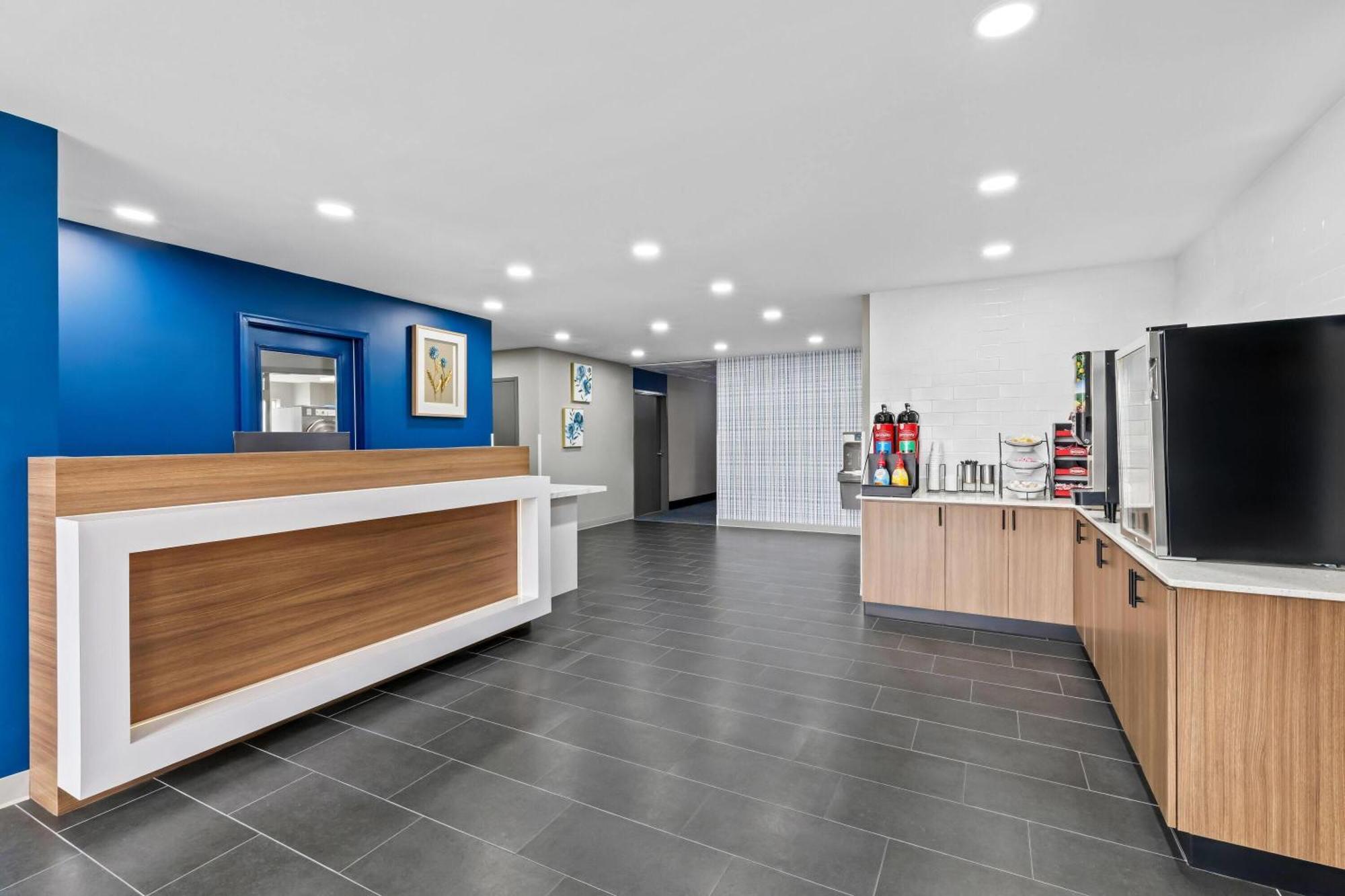 Microtel & By Wyndham
