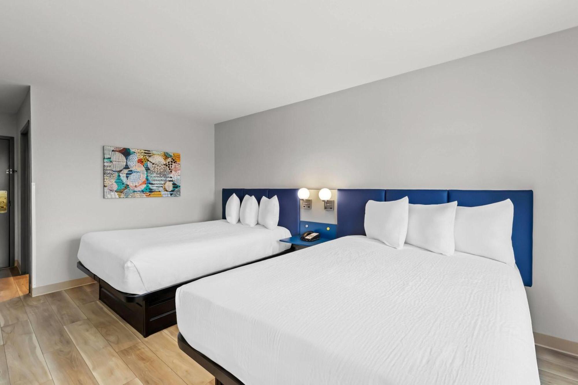 Hotel Microtel & By Wyndham