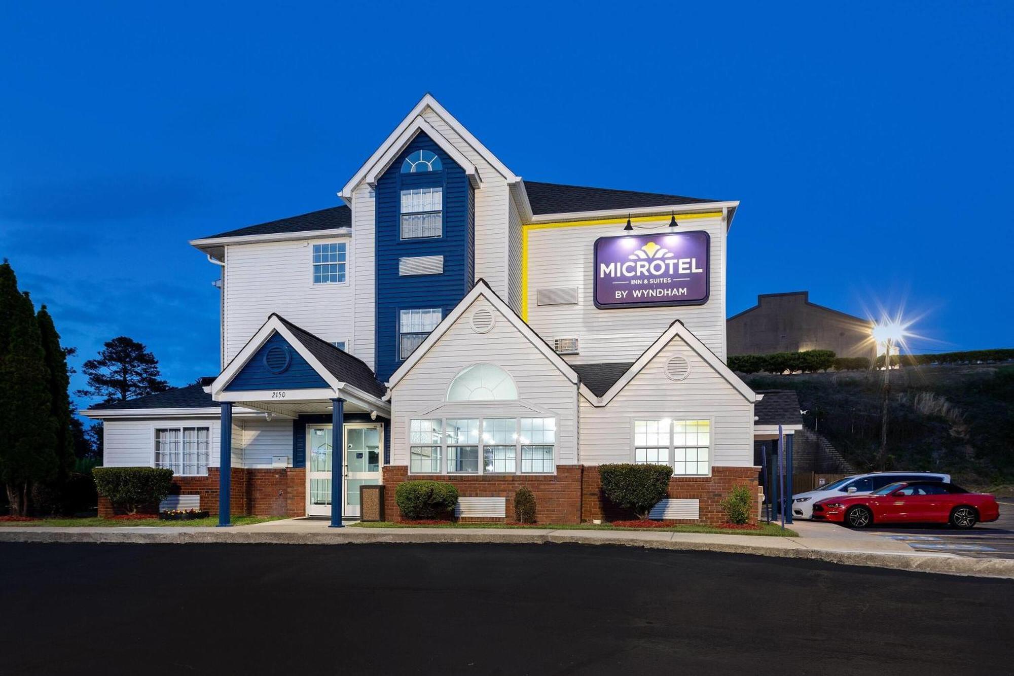 Microtel & By Wyndham 2*