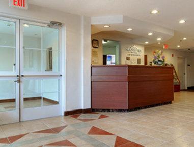 Hotel Microtel & By Wyndham 2*