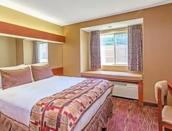 Hotel Microtel & By Wyndham